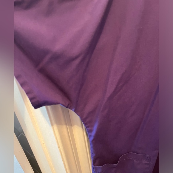 Women’s Cherokee Deep Purple Scrub Top, Sz L - Picture 5 of 7